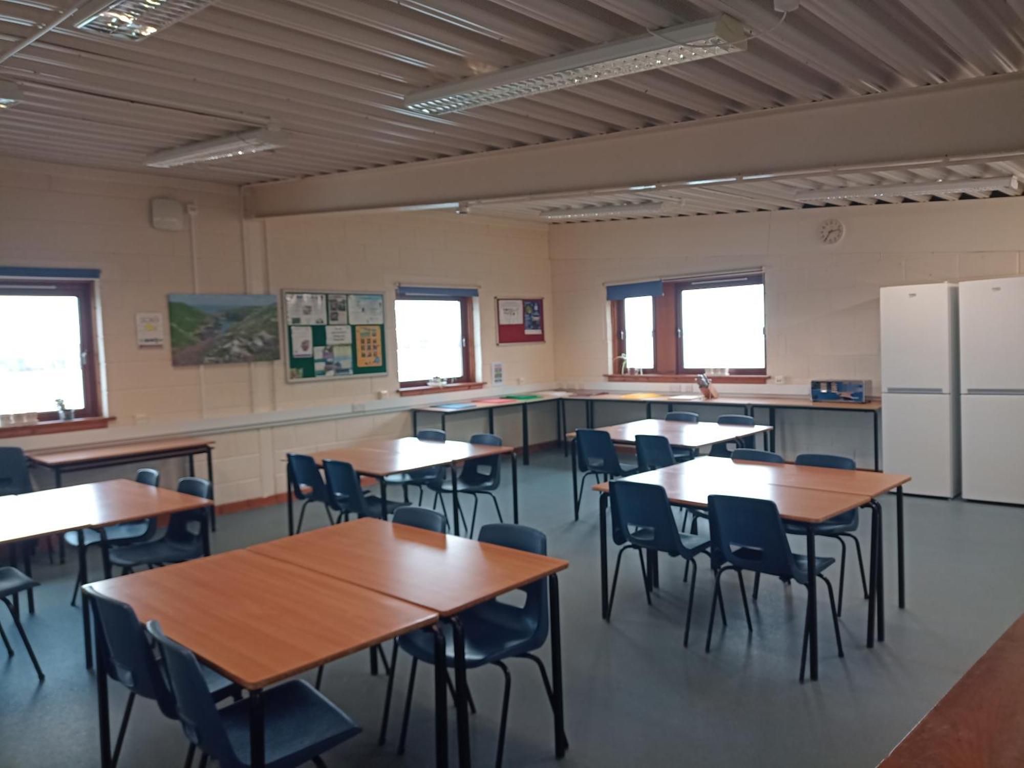 Fsc Dale Fort Hostel Екстериор снимка